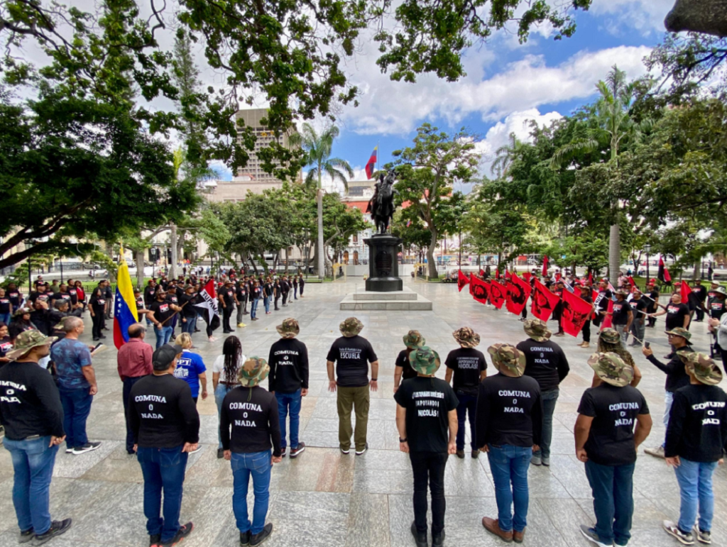 MRT realizó parada militar en la Plaza Bolívar para celebrar 21 aniversario