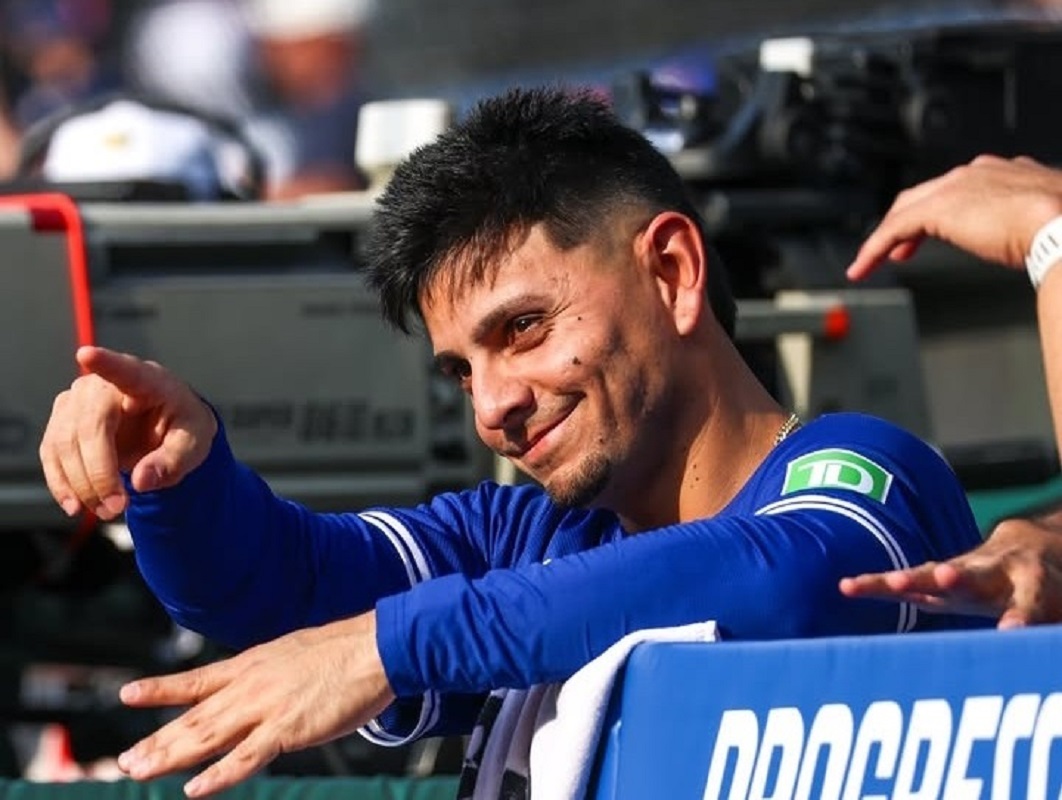 ¡Andrés Giménez despertó a la ofensiva de Azulejos! Sacó su primer jonrón en postemporada